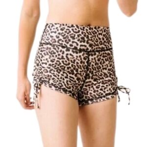 ZYIA Leopard Brilliant Double Scrunchy Hustle Shorts Women's Small Athletic NWT